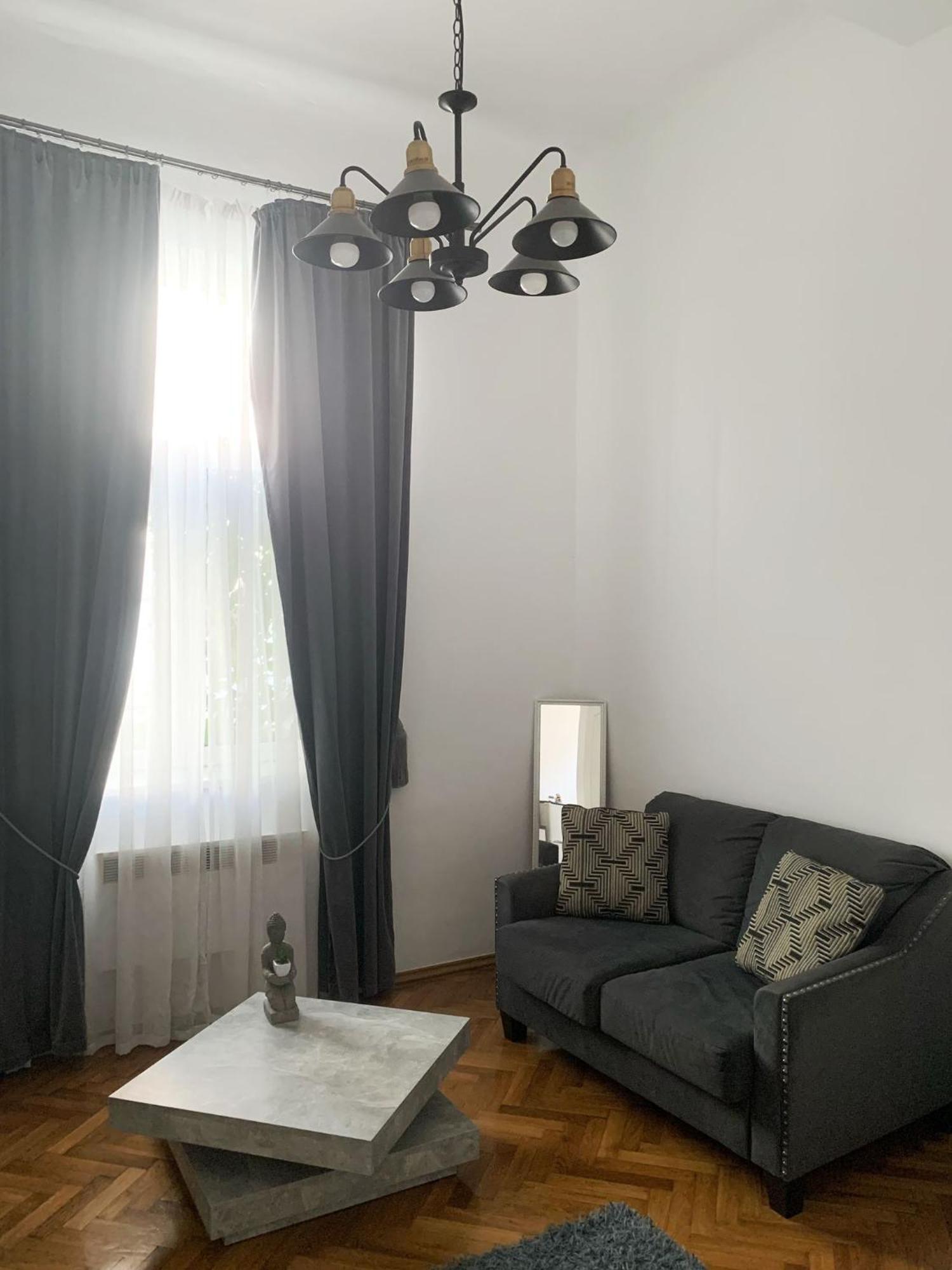 ☆ Bulevard Apartments ☆ Arad Buitenkant foto
